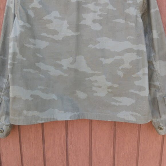 VUORI | Camo Oregano Green Ripstop Boxy Organic Cotton Button Up Front Jacket M - Picture 9 of 15